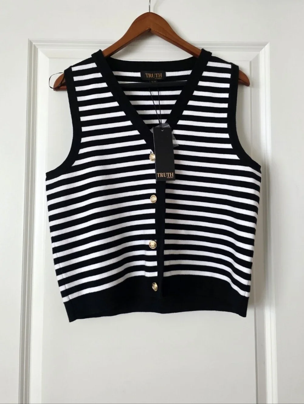 Truth Striped Sweater Vest Crest Button Gothic Preppy Chic Womens XL Black White